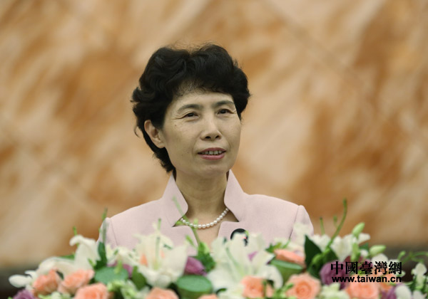 �ɰ���(j��ng)�ϕ������������ڱ����A�M�e��